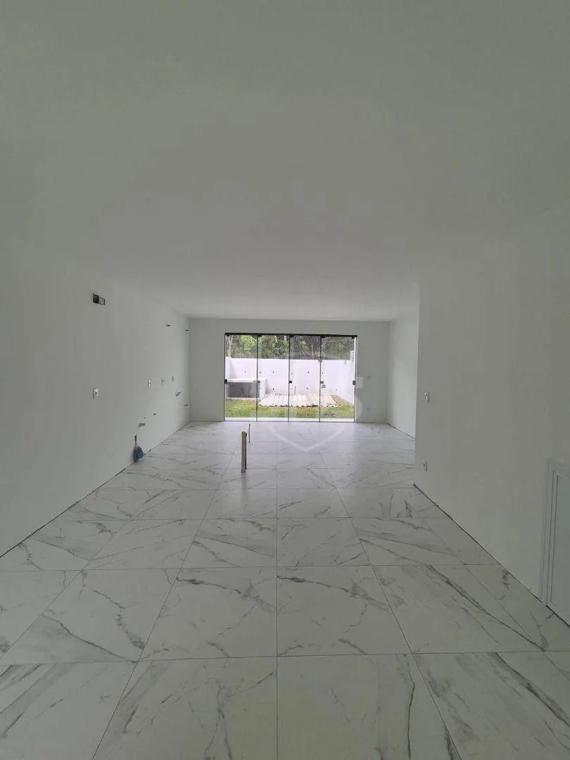 Sobrado Novo 3 Quartos a 5 Minutos da Vila Germânica