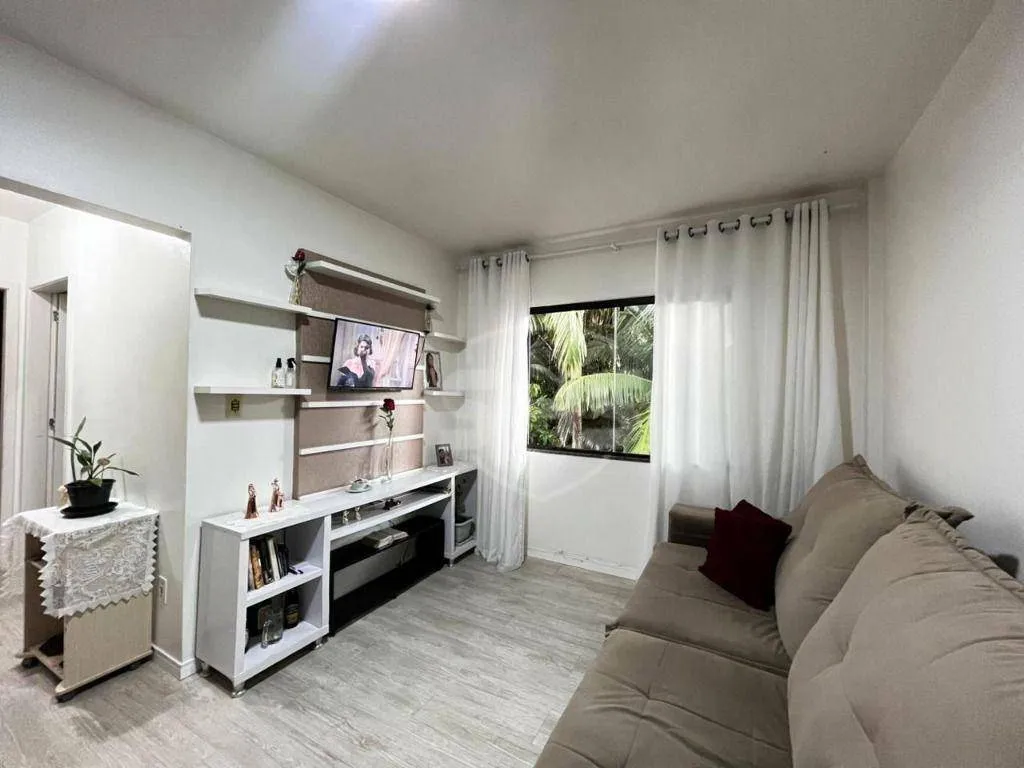 Apartamento com 3 dormitórios para alugar, 63 m por R$ 2.350,00/mês - Velha - Blumenau/SC