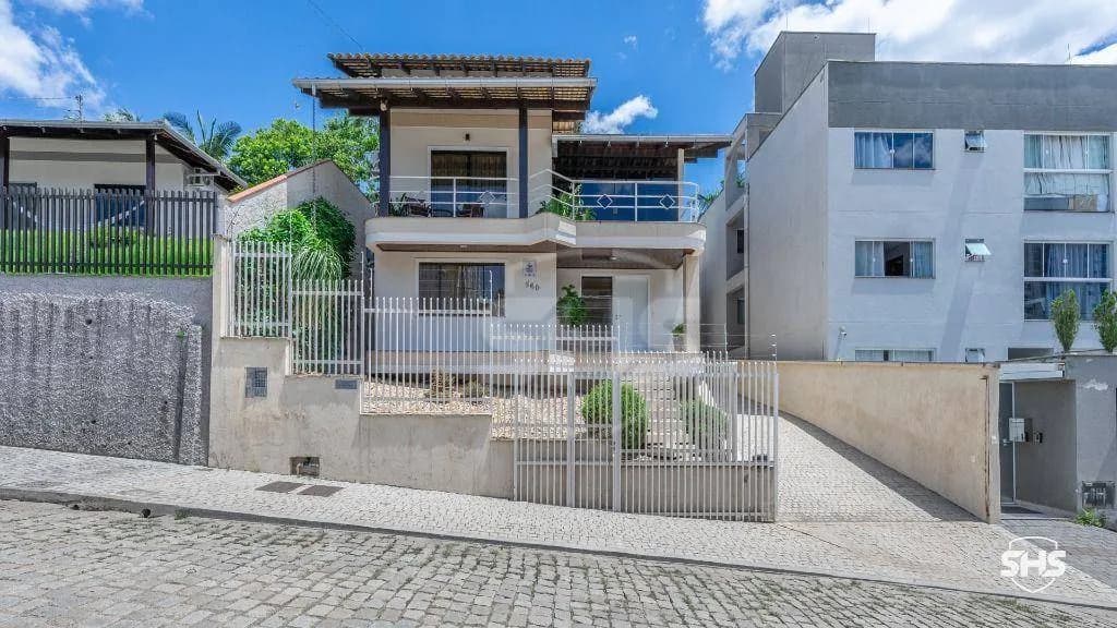 Casa com 3 dormitórios para alugar, 300 m por R$ 9.000,00/mês - Itoupava Seca - Blumenau/SC - foto 1