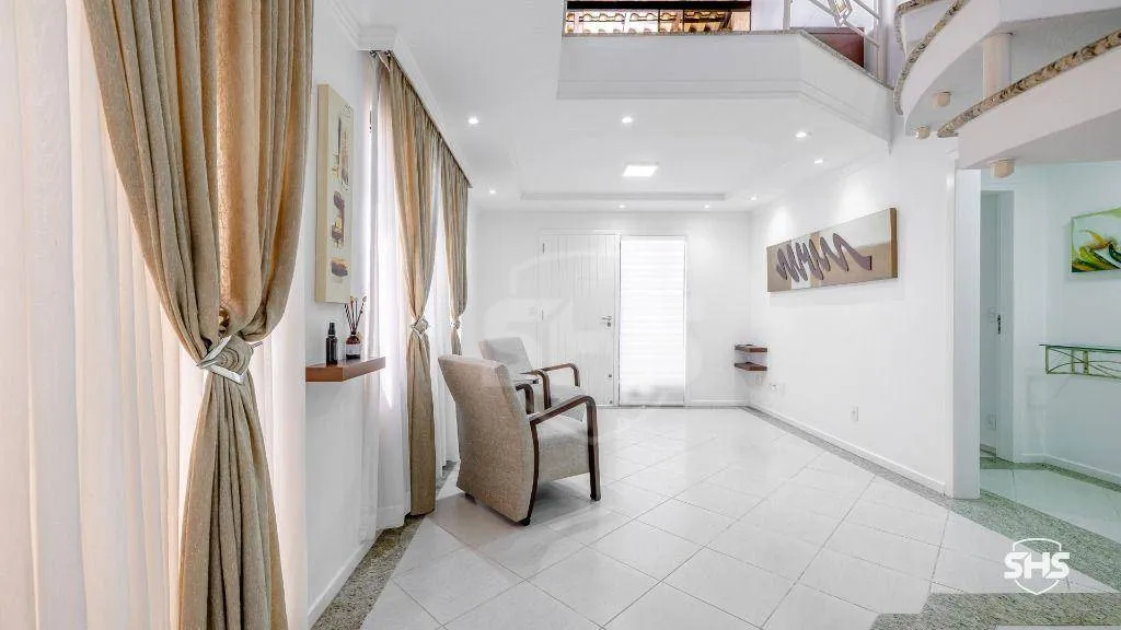 Casa com 3 dormitórios para alugar, 300 m por R$ 9.000,00/mês - Itoupava Seca - Blumenau/SC