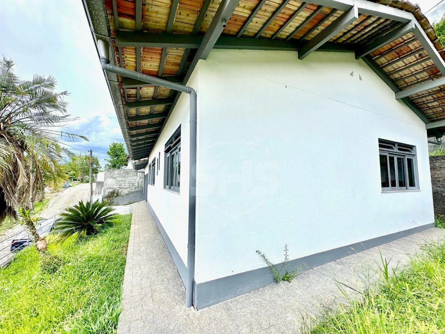 Casa com 3 dormitórios à venda, 160 m por R$ 465.000,00 - Nova Esperança - Blumenau/SC