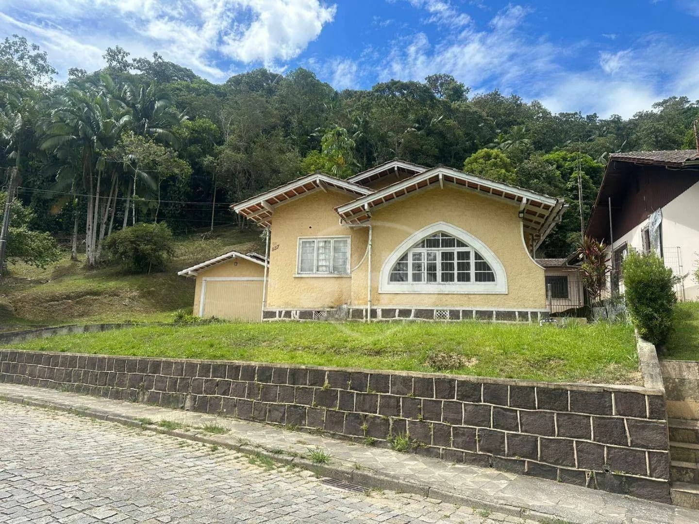 Casa com 3 dormitórios à venda, 150 m por R$ 906.000,00 - Centro (Blumenau) - Blumenau/SC - foto 1
