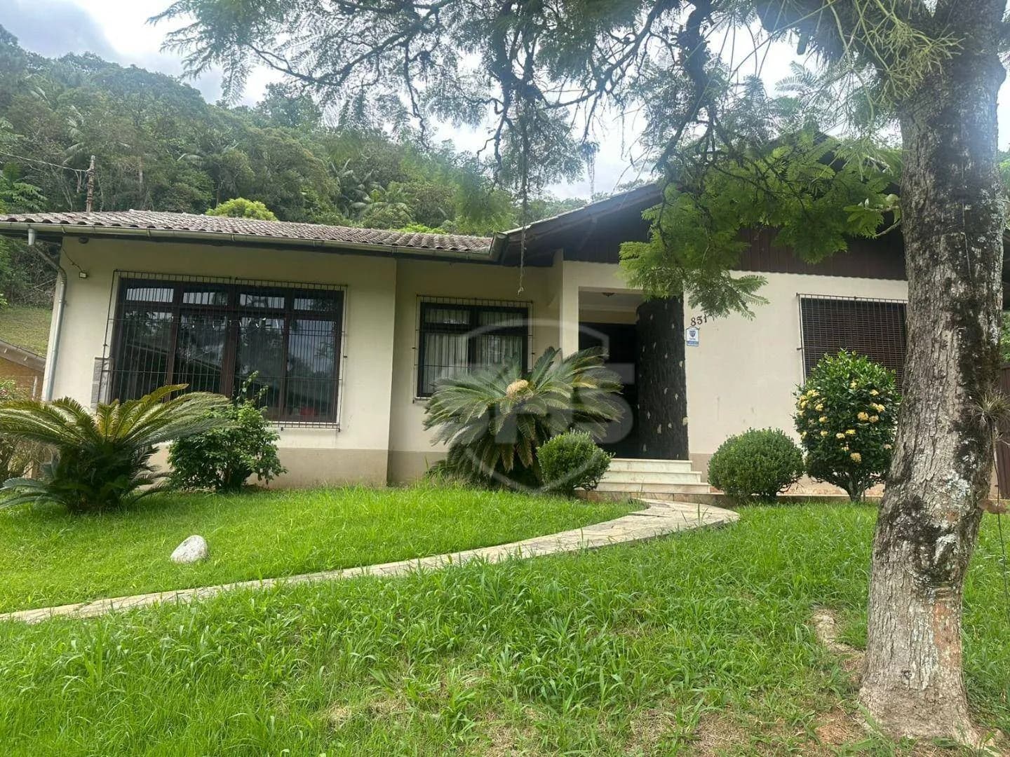 Casa com 3 dormitórios à venda, 219 m por R$ 1.571.000,00 - Centro - Blumenau/SC
