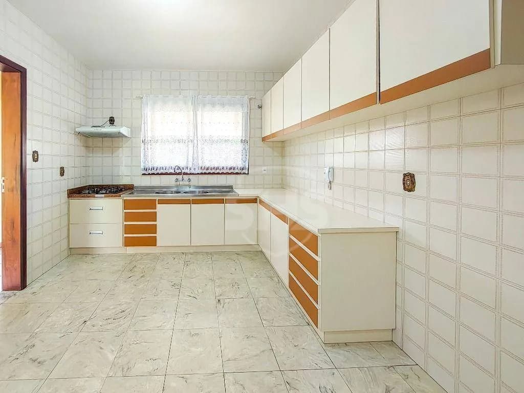 Casa com 3 dormitórios para alugar, 240 m por R$ 8.095,00/mês - Itoupava Norte - Blumenau/SC