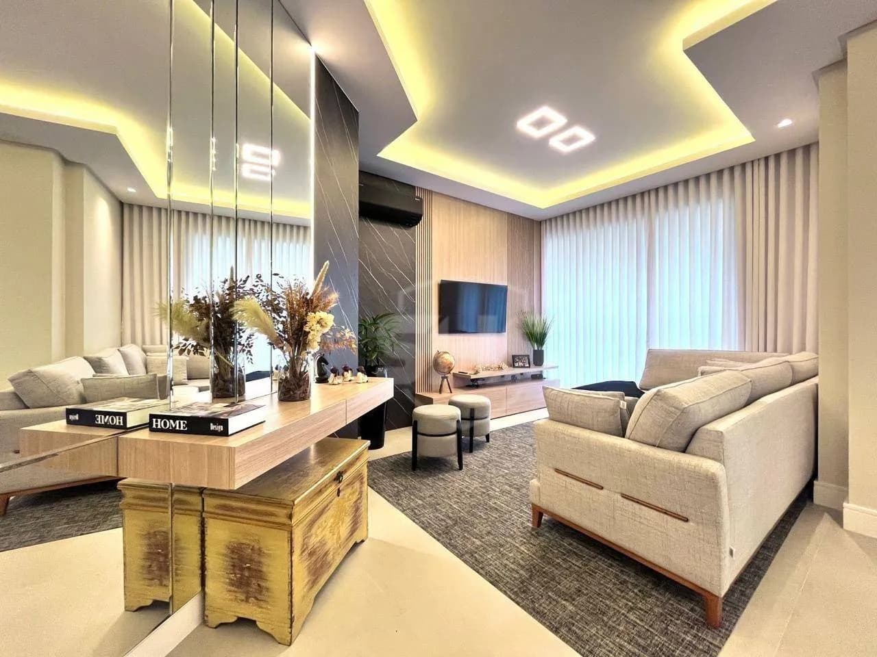 Apartamento com 3 dormitórios à venda, 127 m por R$ 2.700.000,00 - Meia Praia - Itapema/SC