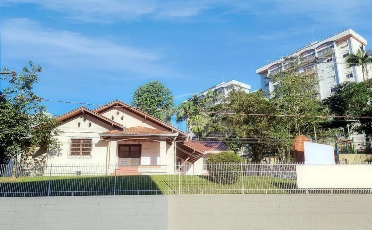 Casa com 3 dormitórios à venda, 500 m por R$ 3.500.000,00 - Garcia - Blumenau/SC - foto 1
