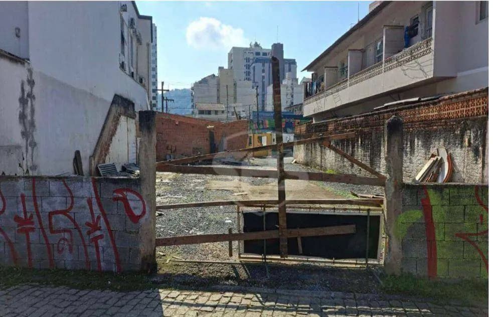 Terreno à venda, 306 m por R$ 1.000.000,00 - Centro - Blumenau/SC - foto 1