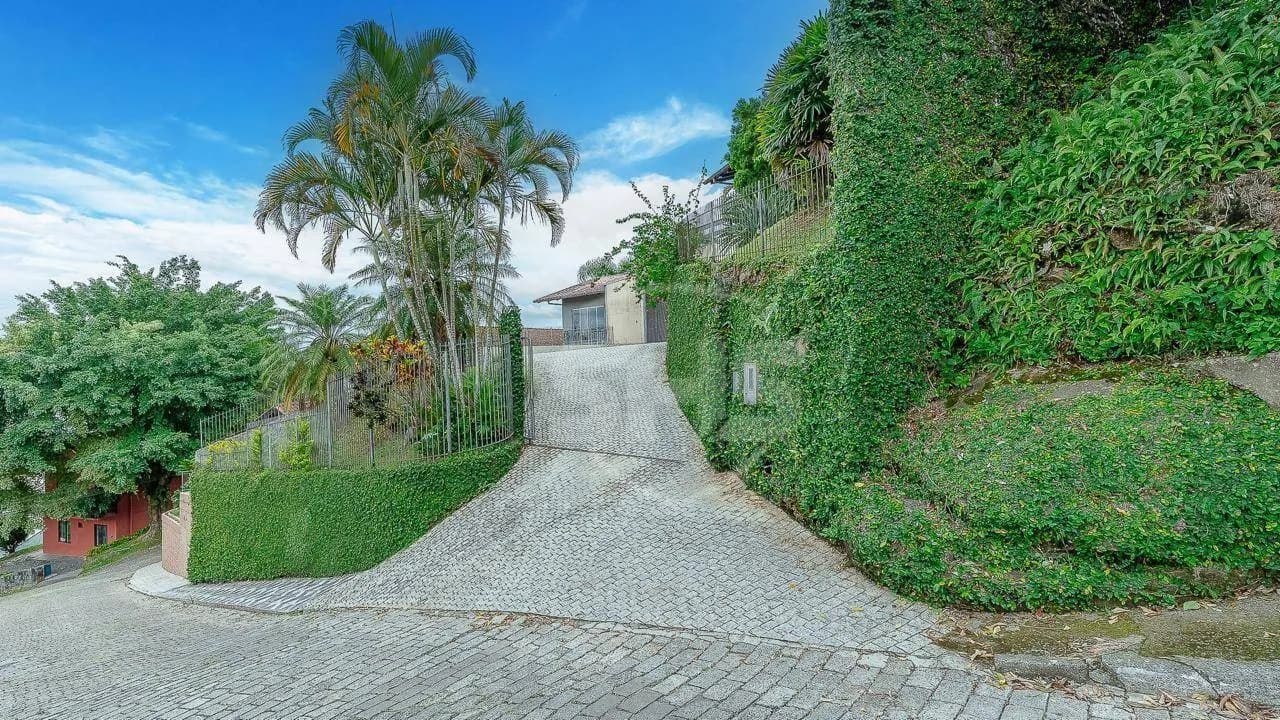 Casa com 3 dormitórios à venda, 165 m por R$ 1.500.000,00 - Ponta Aguda - Blumenau/SC - foto 1
