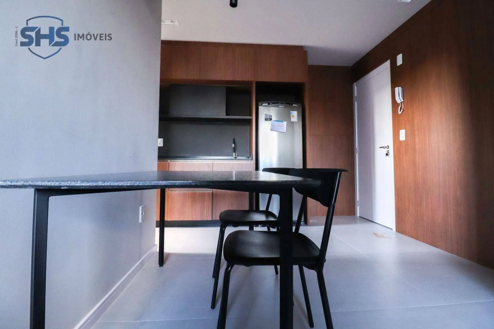 Apartamento com 1 dormitório para alugar, 35 m por R$ 2.760,00/mês - Ponta Aguda - Blumenau/SC