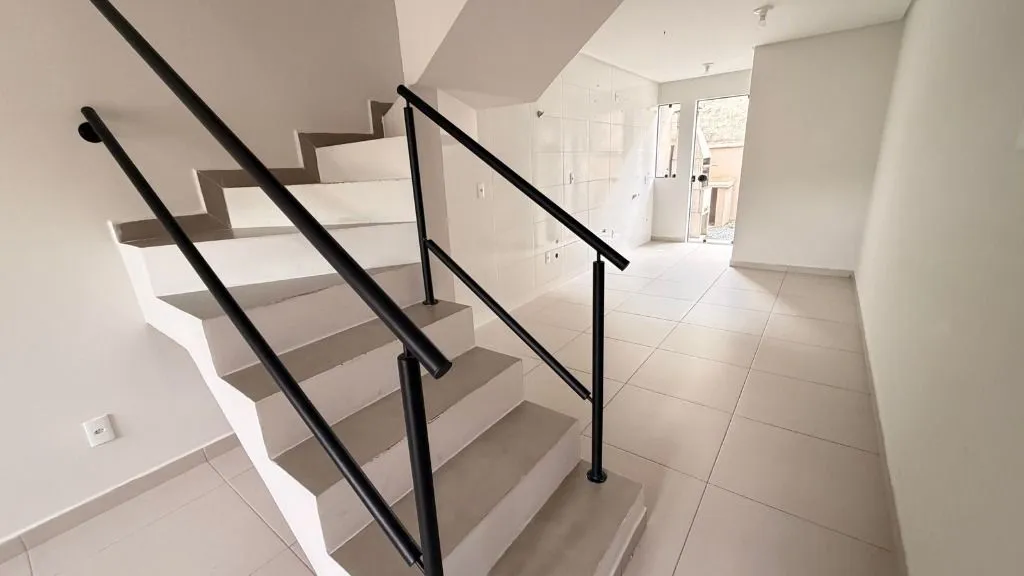 Casa com 2 dormitórios para alugar, 70 m por R$ 2.442,38/mês - Velha - Blumenau/SC