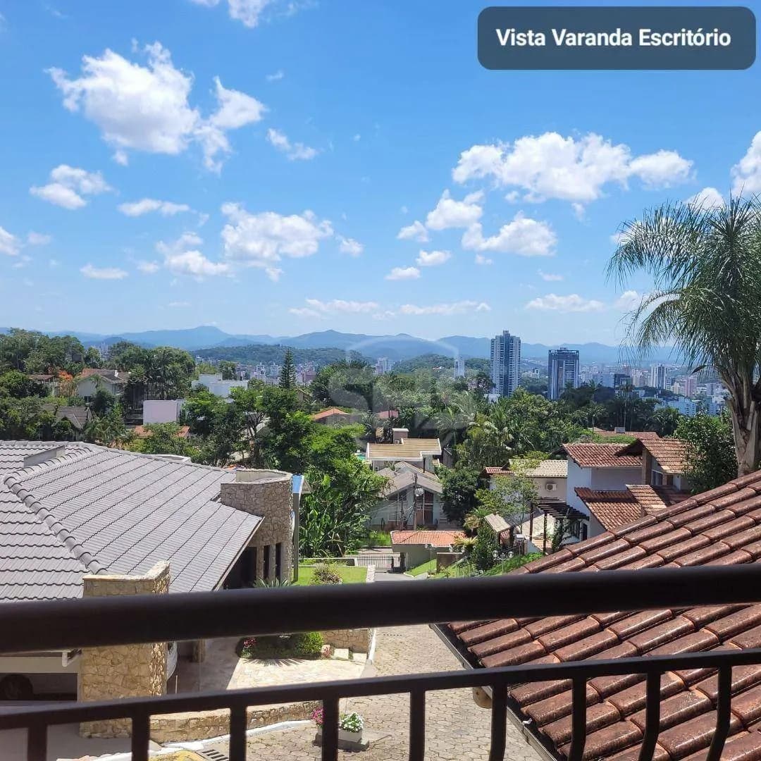 Casa com 5 dormitórios à venda, 305 m por R$ 1.580.000,00 - Petrópolis - Blumenau/SC