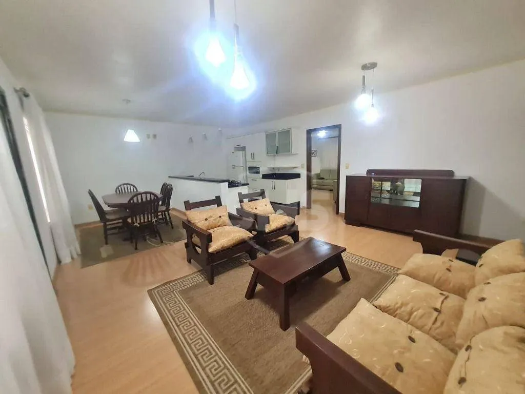 Casa com 3 dormitórios para alugar, 200 m por R$ 5.273,00/mês - Velha - Blumenau/SC