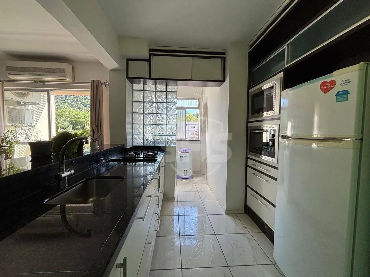 Apartamento com 2 dormitórios à venda, 78 m por R$ 450.000,00 - Garcia - Blumenau/SC