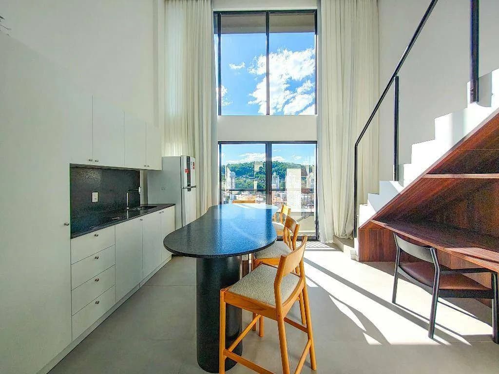 Apartamento com 1 dormitório para alugar, 53 m por R$ 4.210,00/mês - Vila Nova - Blumenau/SC