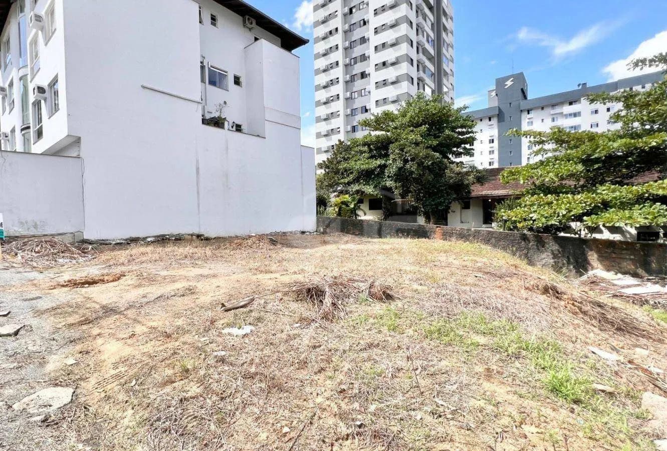 Terreno à venda, 300 m por R$ 600.000,00 - Vila Nova - Blumenau/SC