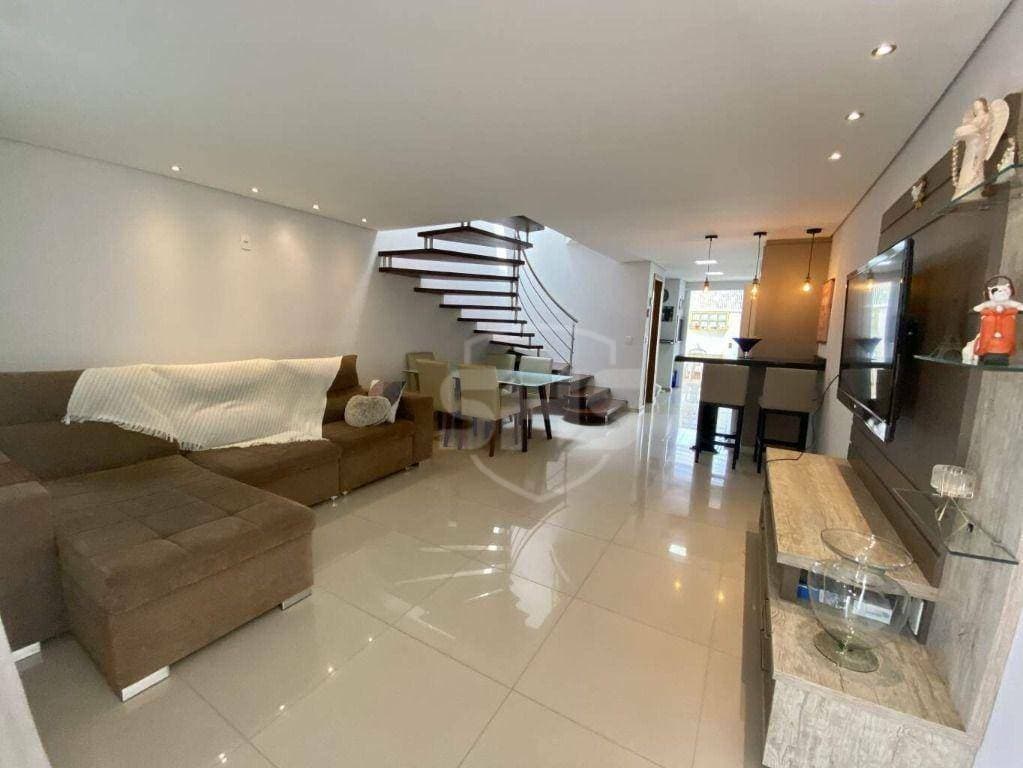 Casa com 3 dormitórios para alugar, 93 m por R$ 3.952,75/mês - Água Verde - Blumenau/SC - foto 1