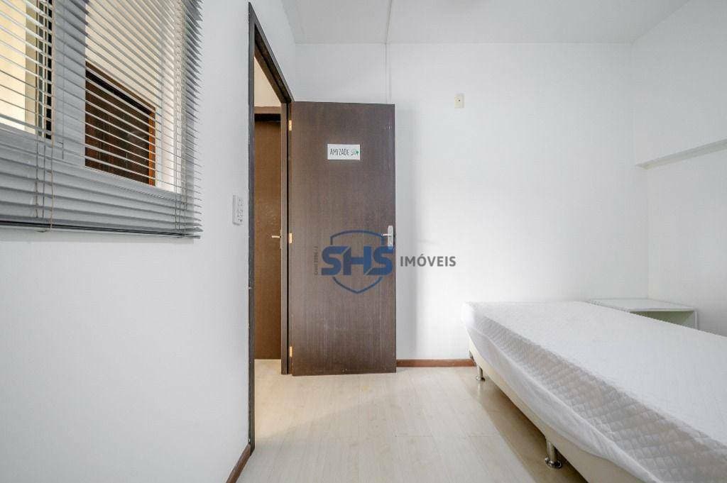 Apartamento com 1 dormitório para alugar, 30 m por R$ 1.270,17/mês - Itoupava Seca - Blumenau/SC