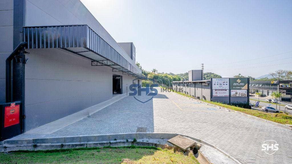 Galpão para alugar, 325 m por R$ 8.140,00/mês - Salto - Blumenau/SC