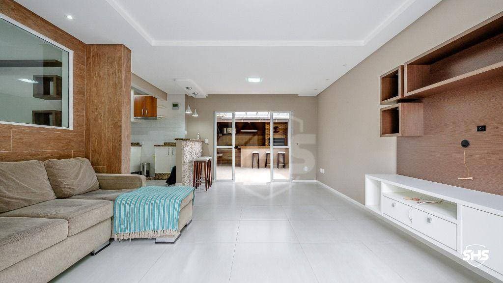 Casa com 3 dormitórios, 180 m - venda por R$ 730.000,00 ou aluguel por R$ 4.400,00/mês - Velha - Blumenau/SC