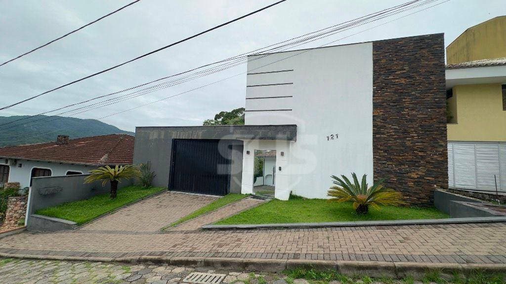 Casa com 3 dormitórios para alugar, 288 m por R$ 7.171,53/mês - Velha - Blumenau/SC - foto 1