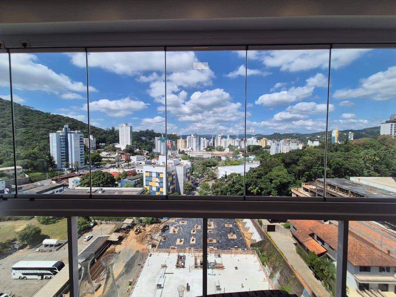 Fantástico Apartamento Andar Alto Próximo a Furb