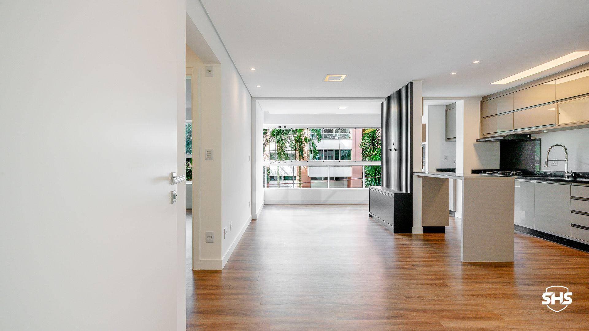 Apartamento com 2 dormitórios à venda, 76 m por R$ 730.000,00 - Velha - Blumenau/SC